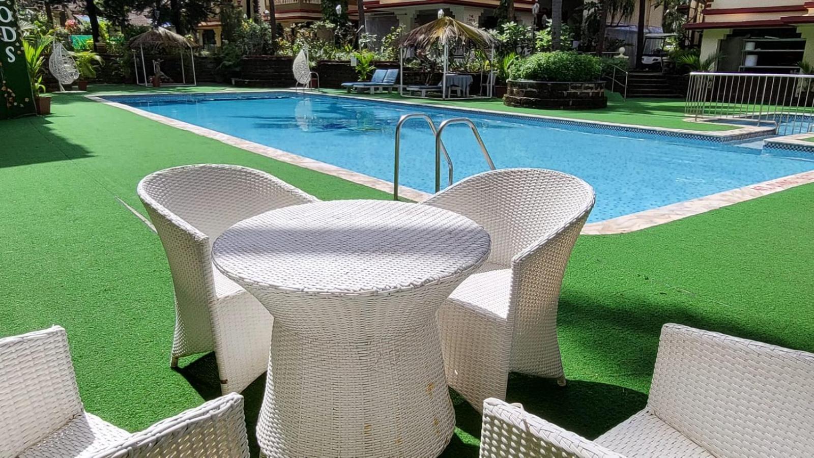 1Bhk Pool View Apartment - Candolim Resort Eksteriør billede