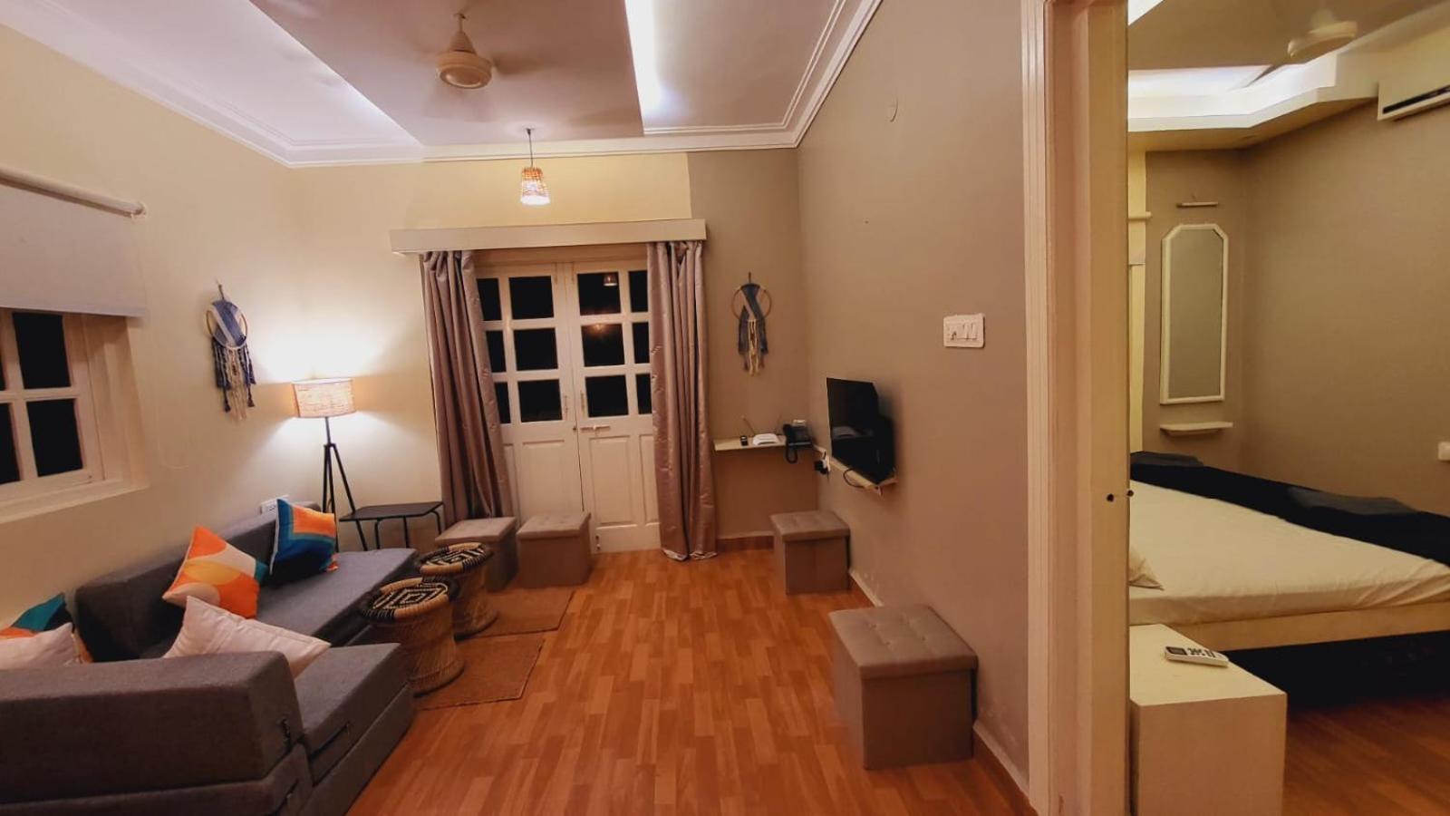 1Bhk Pool View Apartment - Candolim Resort Eksteriør billede